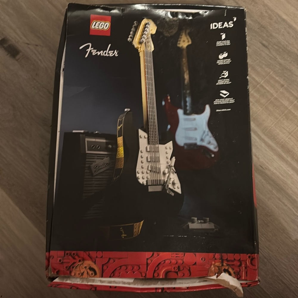 LEGO fender stratocaster 21329